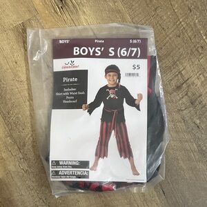 Boys' Pirate Costume Set - Black and Red
